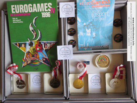 Collection de Programmes, Pins, Badges et Médailles des EuroGames